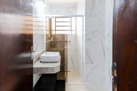 Casa para alugar com 300m², 4 quartos e 2 vagasBanheiro Social