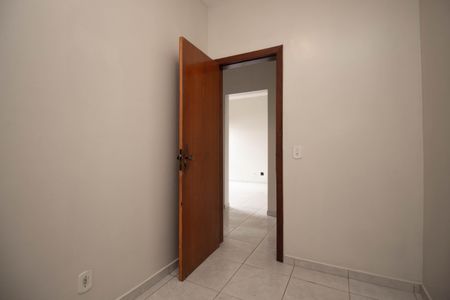 Quarto 2 de apartamento para alugar com 2 quartos, 45m² em Samambaia Sul (samambaia), Brasília