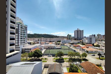 Quarto 1 - vista de apartamento para alugar com 2 quartos, 64m² em Kobrasol, São José
