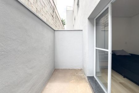 Varanda de kitnet/studio para alugar com 1 quarto, 22m² em Pinheiros, São Paulo
