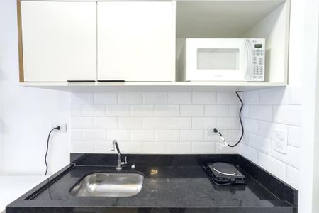 Cozinha de kitnet/studio para alugar com 1 quarto, 22m² em Pinheiros, São Paulo