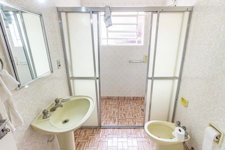 Casa à venda com 264m², 2 quartos e 1 vagaBanheiro 1