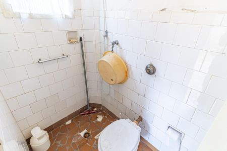 Casa à venda com 264m², 2 quartos e 1 vagaBanheiro 2