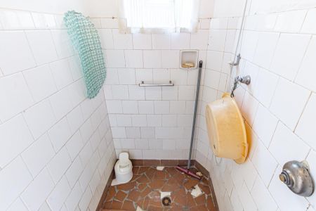 Casa à venda com 264m², 2 quartos e 1 vaga Casa à venda com 264m², 2 quartos e 1 vagaBanheiro 2