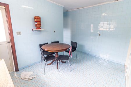 Casa à venda com 264m², 2 quartos e 1 vaga Casa à venda com 264m², 2 quartos e 1 vagaCozinha