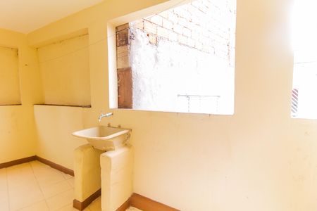 Casa para alugar com 60m², 1 quarto e sem vagaÁrea de Serviço 2