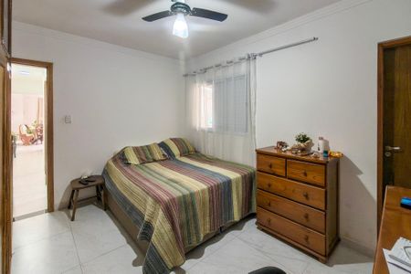 Casa para alugar com 125m², 2 quartos e 2 vagasSuite