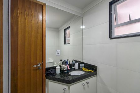 Casa para alugar com 125m², 2 quartos e 2 vagasBanheiro da Suíte