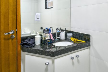 Casa para alugar com 125m², 2 quartos e 2 vagasBanheiro da Suíte