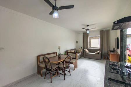 Sala de casa para alugar com 2 quartos, 125m² em Jardim Imperador, Praia Grande
