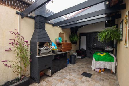 Casa para alugar com 125m², 2 quartos e 2 vagasQuintal
