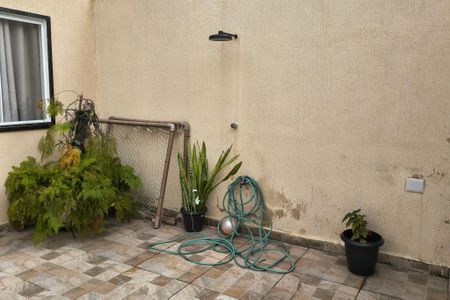 Casa para alugar com 125m², 2 quartos e 2 vagasDucha