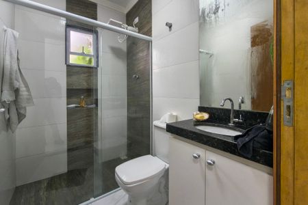 Banheiro  de casa para alugar com 2 quartos, 125m² em Jardim Imperador, Praia Grande