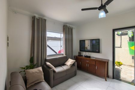 Casa para alugar com 125m², 2 quartos e 2 vagasSala