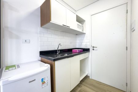 Cozinha de kitnet/studio para alugar com 1 quarto, 22m² em Pinheiros, São Paulo