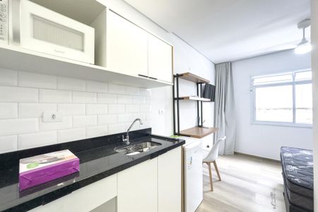 Cozinha de kitnet/studio para alugar com 1 quarto, 22m² em Pinheiros, São Paulo
