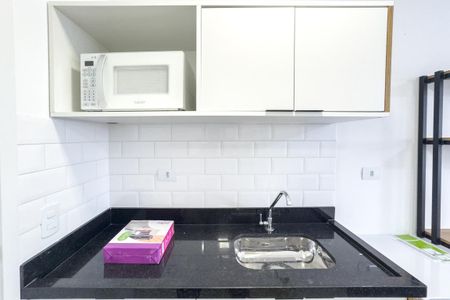 Cozinha de kitnet/studio para alugar com 1 quarto, 22m² em Pinheiros, São Paulo