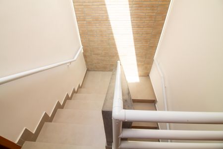 Studio para alugar com 18m², 1 quarto e sem vagaEscada