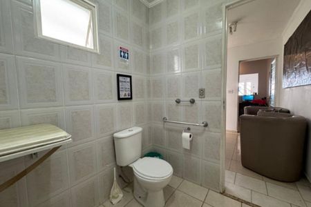 Casa à venda com 272m², 2 quartos e 3 vagas Casa à venda com 272m², 2 quartos e 3 vagasFoto 17