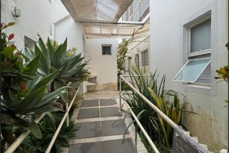 Casa à venda com 272m², 2 quartos e 3 vagas Casa à venda com 272m², 2 quartos e 3 vagasFoto 25