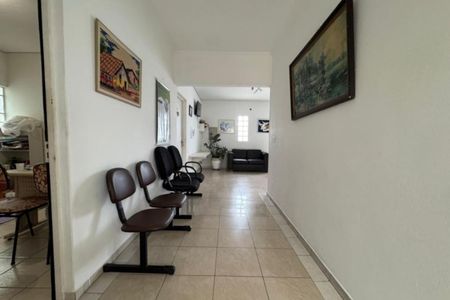 Casa à venda com 272m², 2 quartos e 3 vagas Casa à venda com 272m², 2 quartos e 3 vagasFoto 08