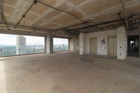 Apartamento à venda com 340m², 4 quartos e 4 vagasSala