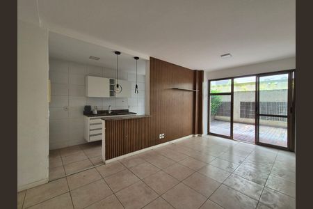 Sala de apartamento à venda com 2 quartos, 102m² em Recreio dos Bandeirantes, Rio de Janeiro