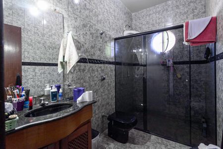 Casa para alugar com 110m², 3 quartos e 3 vagasBanheiro da suíte 