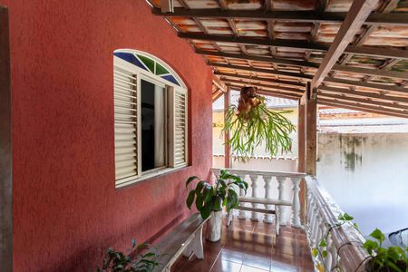 Casa para alugar com 110m², 3 quartos e 3 vagasVaranda