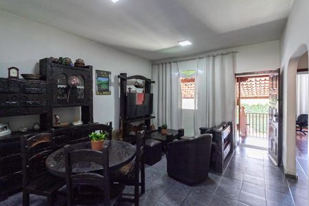 Sala  de casa para alugar com 3 quartos, 110m² em Jardim Alvorada, Contagem