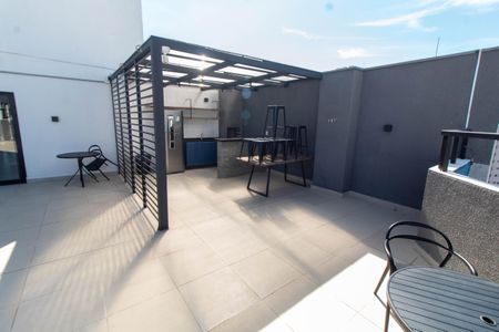 Apartamento para alugar com 33m², 1 quarto e 1 vagaÁREA COMUM LOUNGE - CHURRASQUEIRA 2