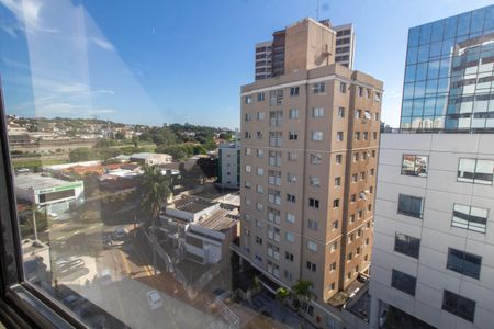 VISTA DA SALA de apartamento para alugar com 1 quarto, 33m² em Botafogo, Campinas