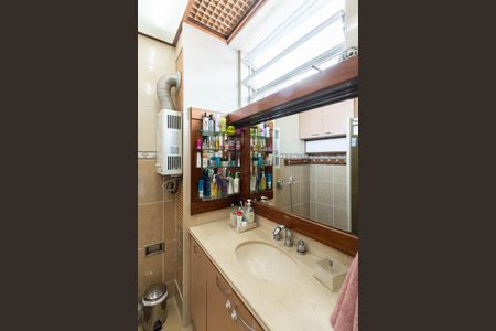 Apartamento à venda com 120m², 3 quartos e 1 vagaBanheiro Suíte