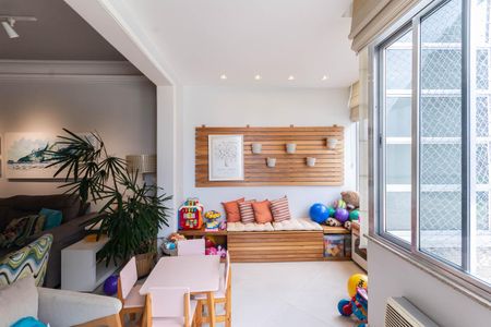 Apartamento à venda com 120m², 3 quartos e 1 vagaSala