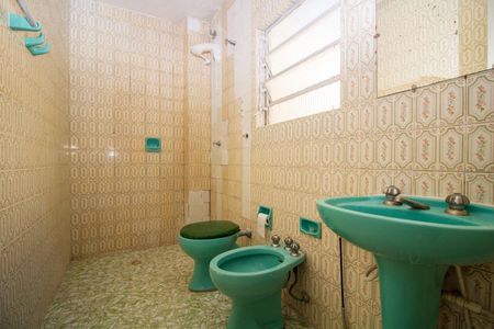 Banheiro de apartamento para alugar com 1 quarto, 48m² em Cidade Baixa, Porto Alegre