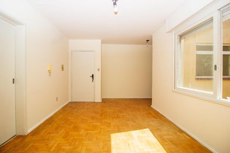 Sala  de apartamento para alugar com 1 quarto, 48m² em Cidade Baixa, Porto Alegre
