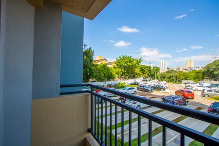 Varanda da sala de apartamento para alugar com 2 quartos, 38m² em Santa Maria, Santo André