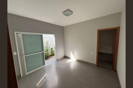 Casa para alugar com 3 quartos, 100m² em São Jorge, Uberlândia