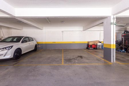 Apartamento à venda com 140m², 3 quartos e 3 vagasFoto 02