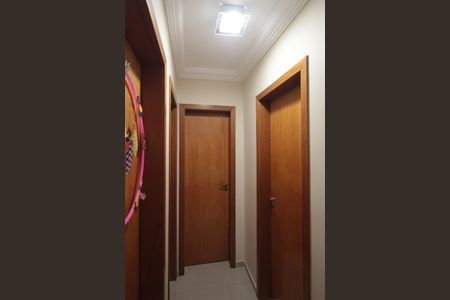 Apartamento à venda com 75m², 3 quartos e 1 vagaCorredor