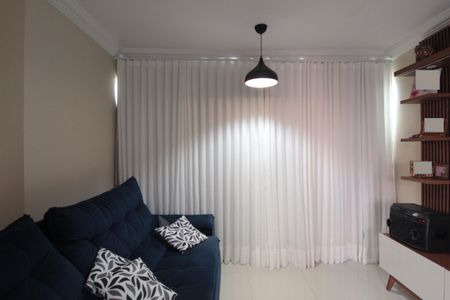 Apartamento à venda com 75m², 3 quartos e 1 vagaSala