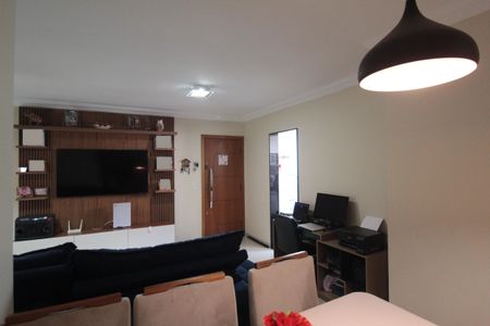 Apartamento à venda com 75m², 3 quartos e 1 vagaSala