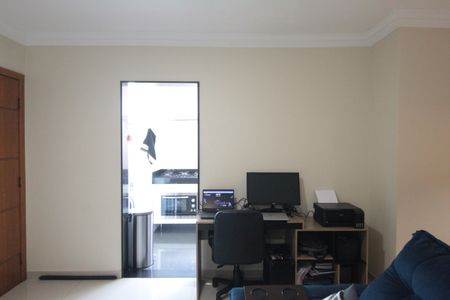 Apartamento à venda com 75m², 3 quartos e 1 vagaSala