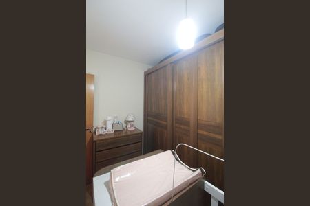 Apartamento à venda com 75m², 3 quartos e 1 vagaQuarto 2