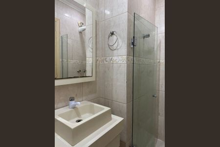 Banheiro  de apartamento para alugar com 1 quarto, 43m² em Petrópolis, Porto Alegre