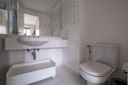 Suíte de apartamento para alugar com 1 quarto, 55m² em Vila Madalena, São Paulo