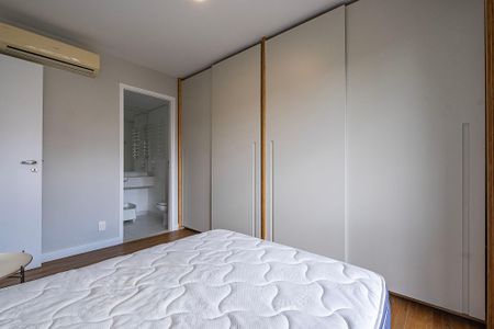 Suíte de apartamento para alugar com 1 quarto, 55m² em Vila Madalena, São Paulo