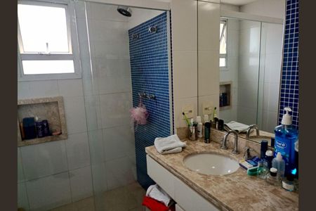 Apartamento à venda com 184m², 3 quartos e 3 vagasBANHEIRO
