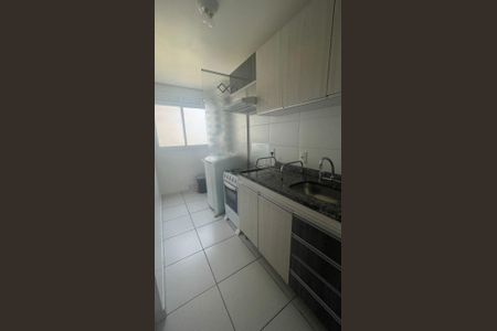 Cozinha  de apartamento para alugar com 3 quartos, 68m² em Passo d’Areia, Porto Alegre