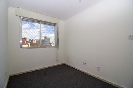 Quarto  de apartamento para alugar com 1 quarto, 48m² em Azenha, Porto Alegre